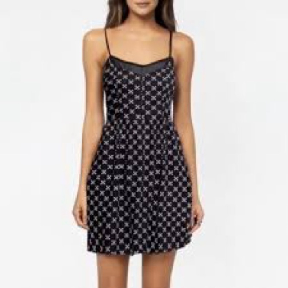 H&M Black and White Geometric Mini Dress size 10  04-59